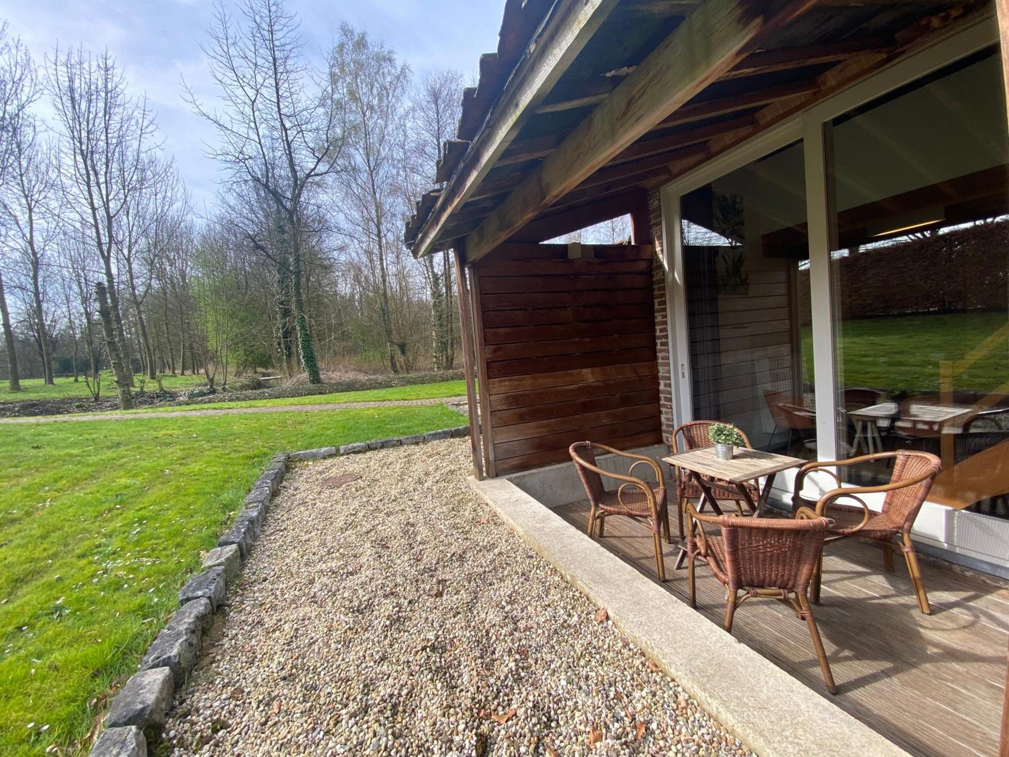 Landgoed De Hoogmolen Hotel Opglabbeek Exterior photo